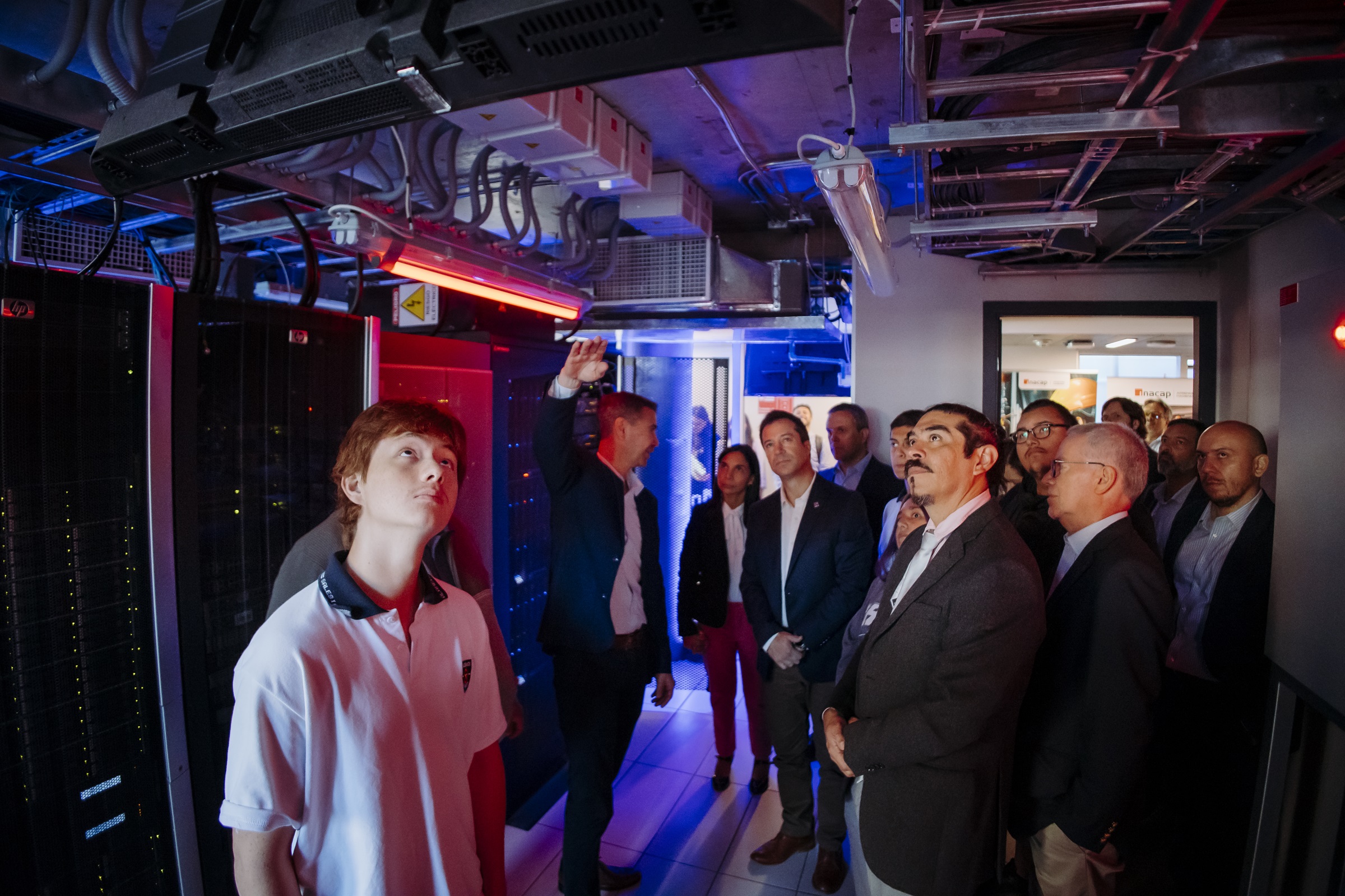 Inauguran el primer Data Center didáctico para la educación superior ...
